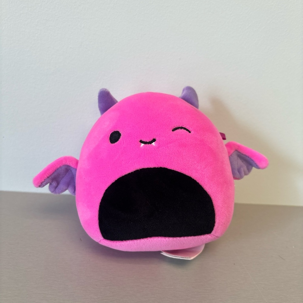 Squishmallows 5" Halloween Wakisha the Bat